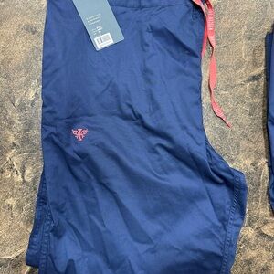Med Couture Scrubs Set, size Xl